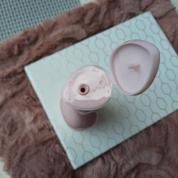 EOS Berry Blossom Body Lotion with Shea Butter Rare Discontinued - Picture 6 of 11